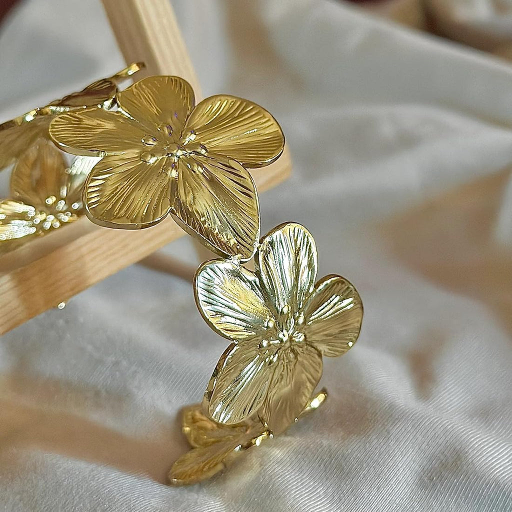 Elegant Gold Floral Open Bangle Bracelet for Women