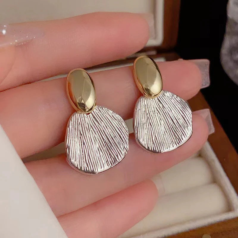 Elegant Dual-Tone Shell Drop Earrings for Women
