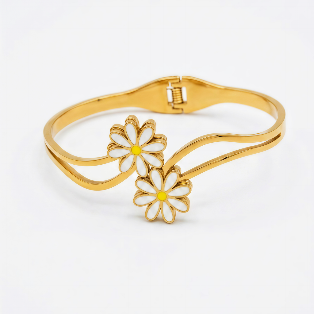 Elegance Blooming: Anti-Tarnish Gold Daisy Hinge Bangle