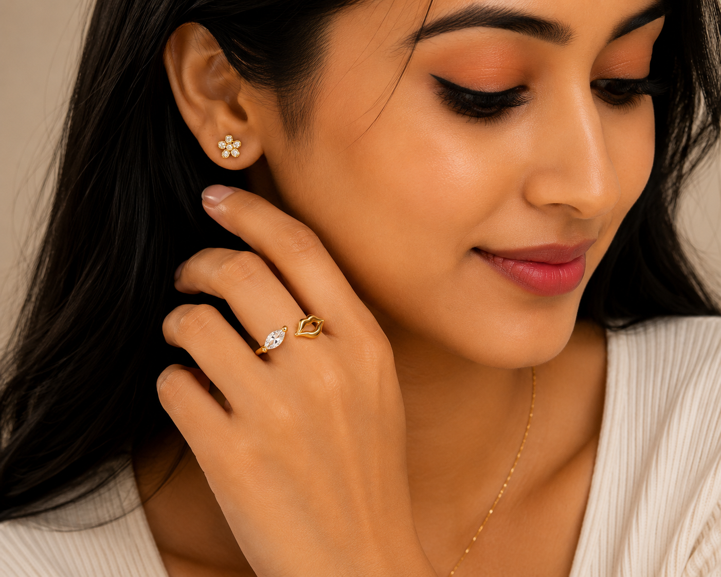 Trendy Gold Lip Design Adjustable Ring for Women