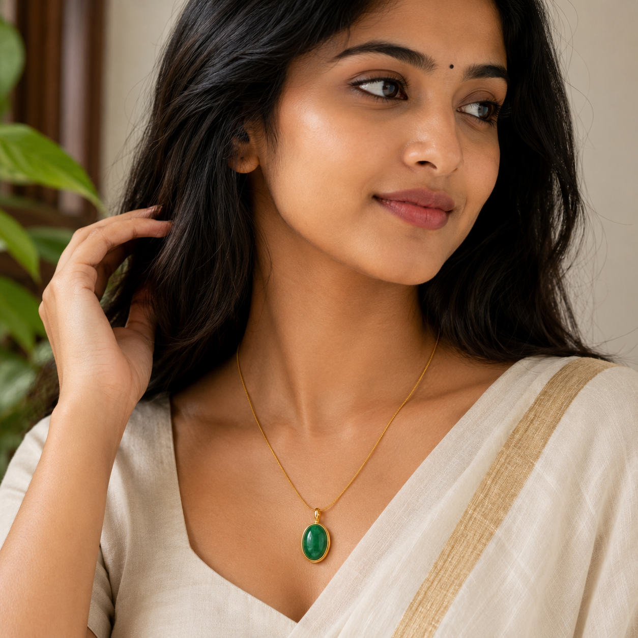 Anti Tarnish Emerald Green Oval Pendant Necklace for Women